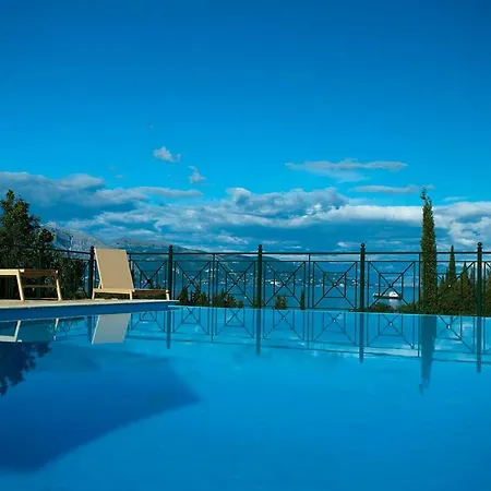 Villa Kira